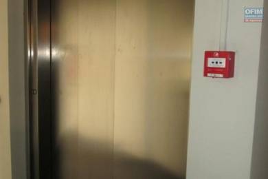 Location  Local commercial ANTANANARIVO () - MADAGASCAR
