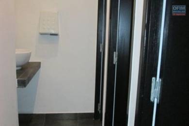 Location  Local commercial ANTANANARIVO () - MADAGASCAR