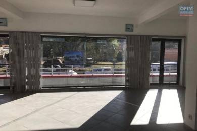 Location  Local commercial ANTANANARIVO () - MADAGASCAR