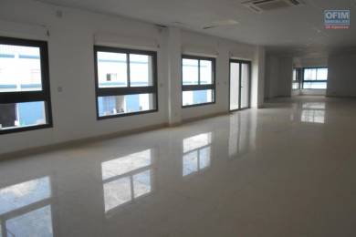 Location  Local commercial ANTANANARIVO () - MADAGASCAR