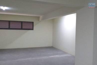 Location  Local commercial ANTANANARIVO () - MADAGASCAR