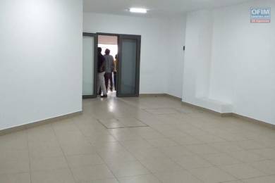 Location  Local commercial ANTANANARIVO () - MADAGASCAR