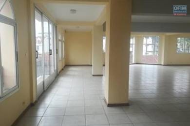 Location  Local commercial ANTANANARIVO () - MADAGASCAR