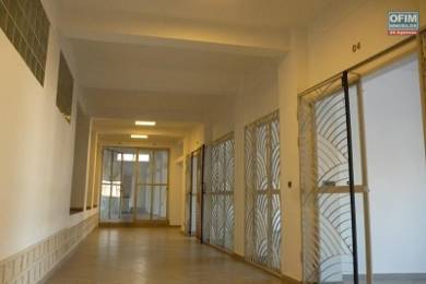 Location  Local commercial ANTANANARIVO () - MADAGASCAR