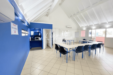 Location  Local Commercial Baie Mahault (97122) - GUADELOUPE