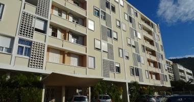 appartement t3 - centre ville de saint-denis