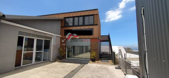 Location  Local Commercial Saint-Pierre (97410) - REUNION