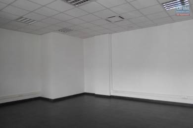 Location  Local commercial ANTANANARIVO () - MADAGASCAR