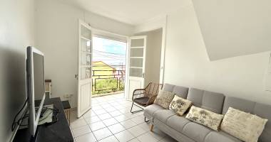 appart t3 duplex meublé centre basse-terre eau/élect inclus