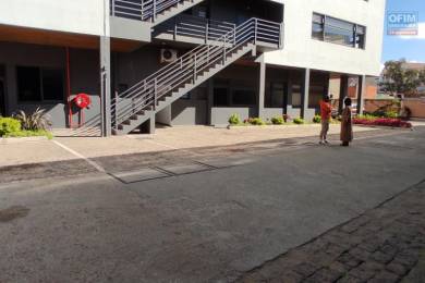 Location  Local commercial ANTANANARIVO () - MADAGASCAR