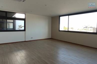 Location  Local commercial ANTANANARIVO () - MADAGASCAR