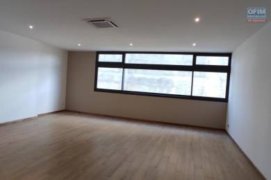 Location  Local commercial ANTANANARIVO () - MADAGASCAR