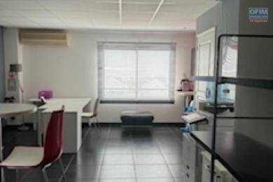 Location  Local commercial Sainte-Clotilde (97490) - REUNION