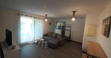 fabien teka immo vous propose un t2 meuble sur la possession, ile de la reunion