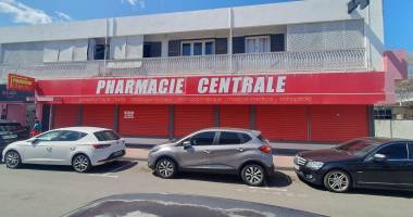 a louer local commercial de 390 m² st louis centre