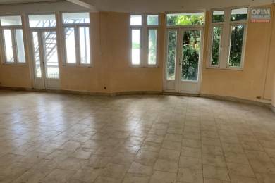 Location  Local commercial Flic en Flac () - MAURICE