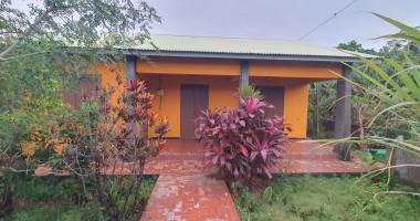 a vendre maison f4 sur un terrain de 1005m² ligne des bambous 