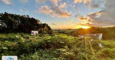 saint pierre 97410 - terrain plat  - secteur recherchÉ - beau potentiel
