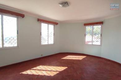 Location  Local commercial ANTANANARIVO () - MADAGASCAR