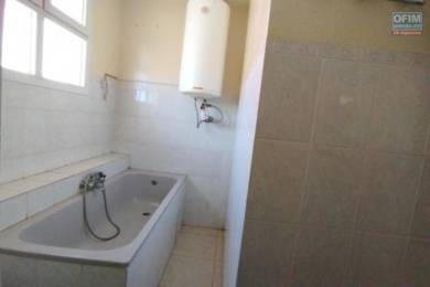 Location  Local commercial ANTANANARIVO () - MADAGASCAR