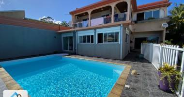 saint pierre 97410 - ensemble immobilier - grands volumes - bon rendement - environnement prisÉ