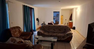À vendre : appartement f4 à saint-denis – spacieux et proche des commodités
