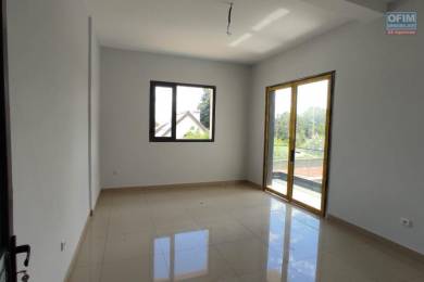 Location  Local commercial ANTANANARIVO () - MADAGASCAR