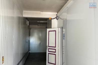 Location  Local commercial Tampon (97430) - REUNION