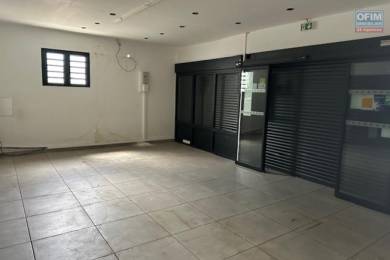 Location  Local commercial Tampon (97430) - REUNION