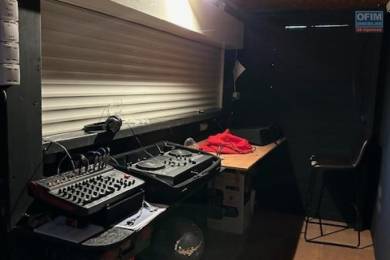 Location  Local commercial Saint-Pierre (97410) - REUNION