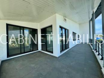 Location  Local Commercial Saint-Pierre (97410) - REUNION