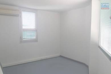 Location  Local commercial Le Port (97420) - REUNION