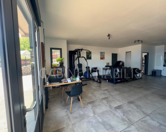 Location  Local Professionnel Les Avirons (97425) - REUNION
