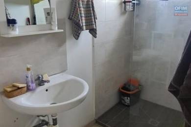 Location  Local commercial Tampon (97430) - REUNION