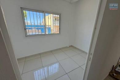 Location  Local commercial Saint-Pierre (97410) - REUNION