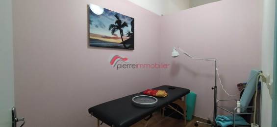Location  Local Professionnel Saint-Pierre (97410) - REUNION