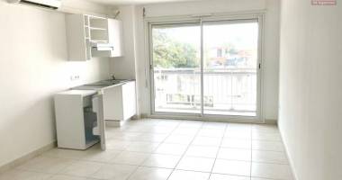 appartement refait a neuf  dans une residence de bon standing a le port - ideal 1° achat ou investissement-