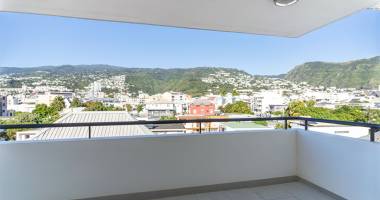 apt t4 neuf -centre ville st denis