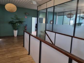 Location  Bureau / Local professionnel Le Port (97420) - REUNION
