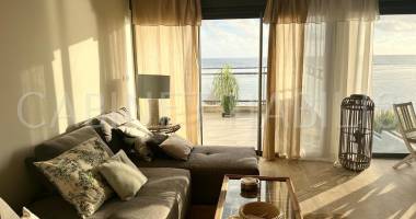 À louer - appartement d’exception meuble de type t3 d'environ 70,72 m2 - saint-pierre - loyer 2 632 €