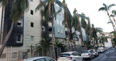 a saisir à sainte clotilde-f2- entre champ fleuri et les facs