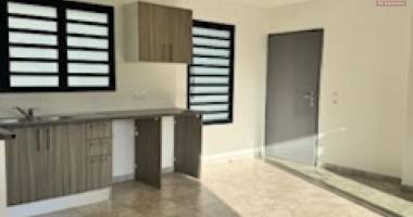 a vendre très bel appartement sur la résidence etoile de mer à sainte clotilde.