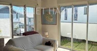 a vendre - une maison de type t5 d'environ 134.28 m2 - saint-benoit - 260 000 € hai