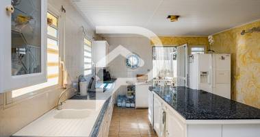 a vendre a bernica grande maison de 180 m2 avec studio