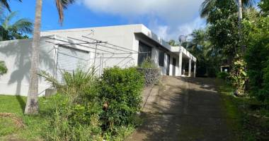 villa f4 plain pied de 80 m2  les lianes