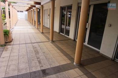 Location  Local commercial Mi-pente de l'Ouest (97435) - REUNION