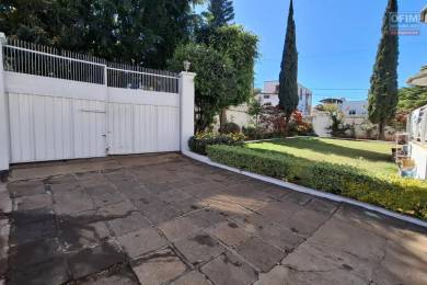 Location  Local commercial ANTANANARIVO () - MADAGASCAR