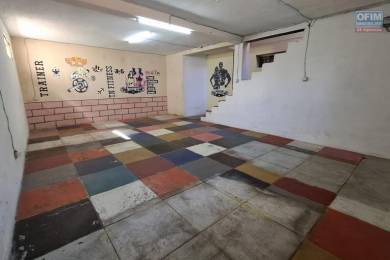 Location  Local commercial ANTANANARIVO () - MADAGASCAR