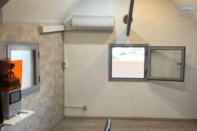 Location  Local commercial ANTANANARIVO () - MADAGASCAR