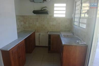 Location Maison Mi-pente de l'Ouest (97435) - REUNION